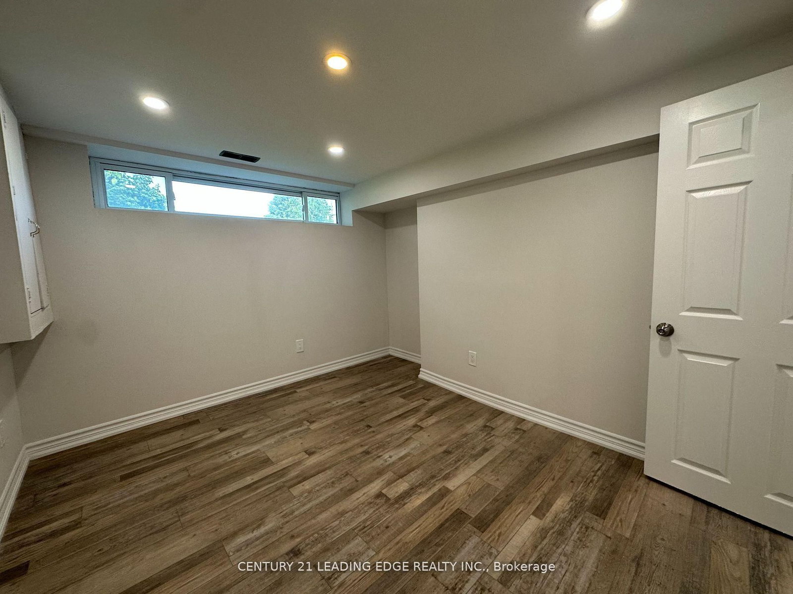 11 White Abbey Park, Unit Bsmt - Photo 9