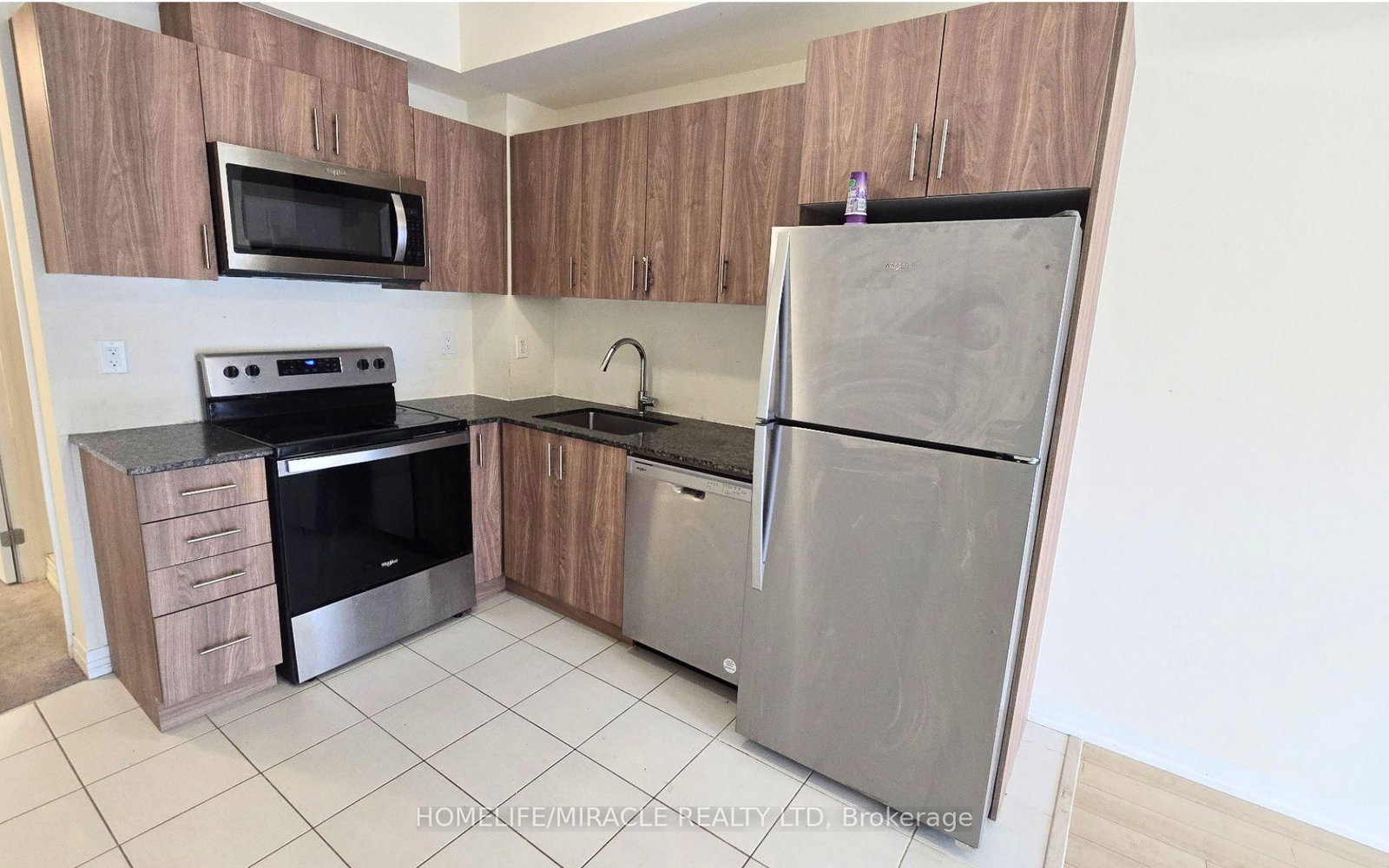 155 Tapscott Road, Unit 10 - Photo 4