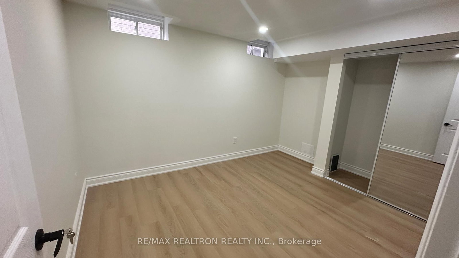1182 Wilimington Ave Avenue, Unit BSMT - Photo 6