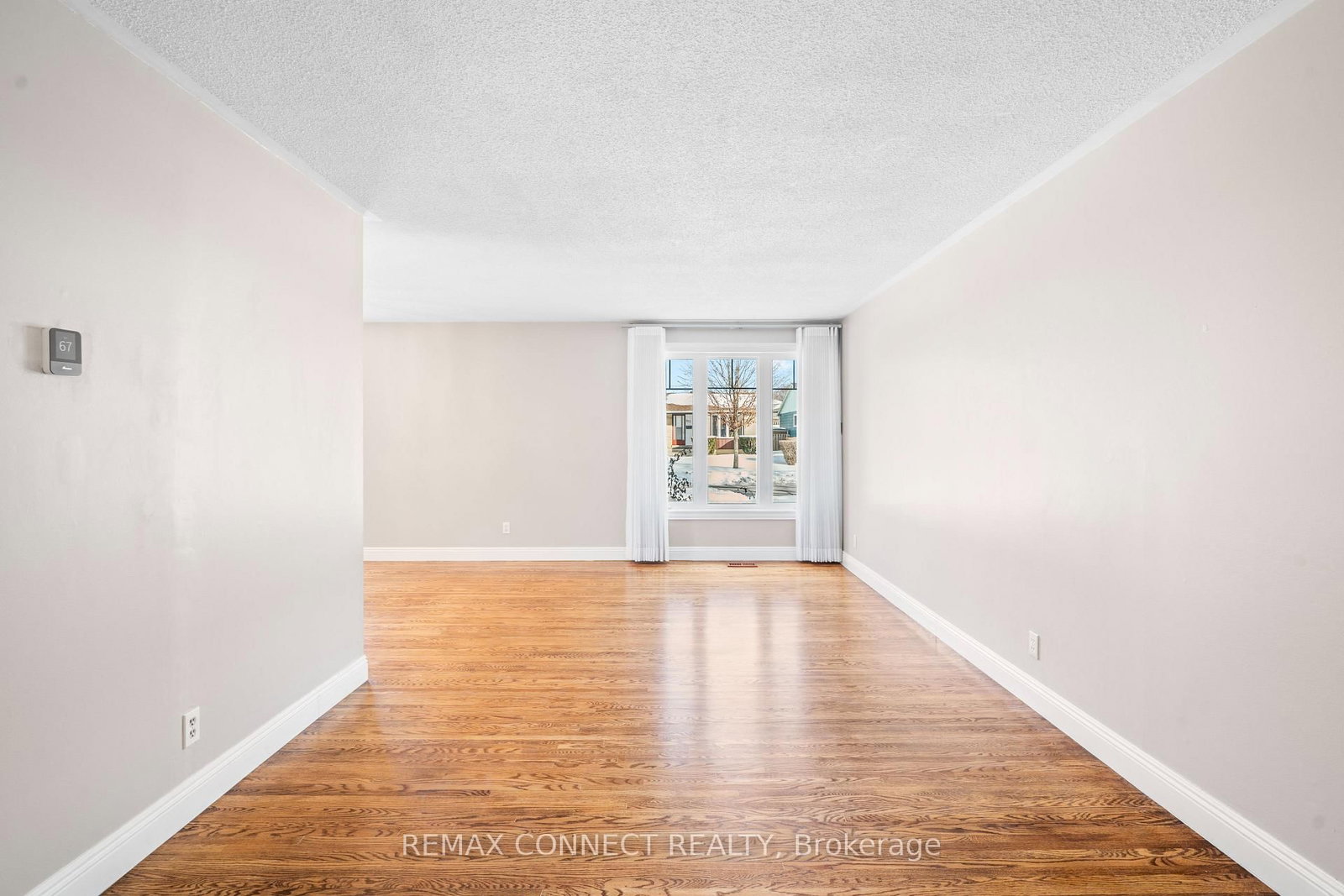 Detached House for sale at 856 Chapleau Drive, Pickering, Ontario, L1W 1P4 - Bay Ridges - MLS: E13013274