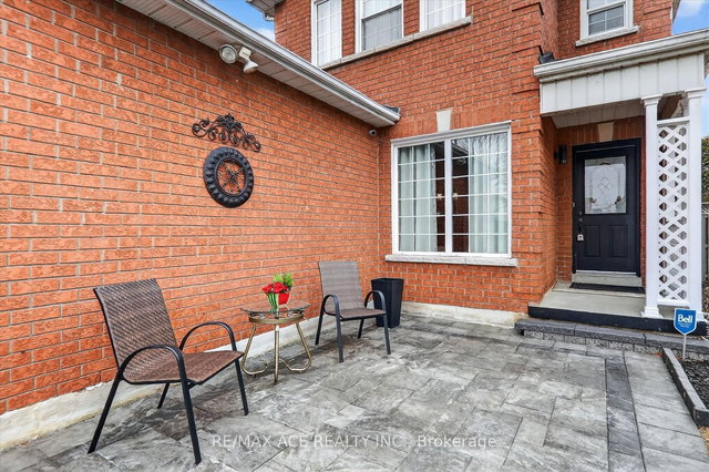 1 Aldcroft Crescent