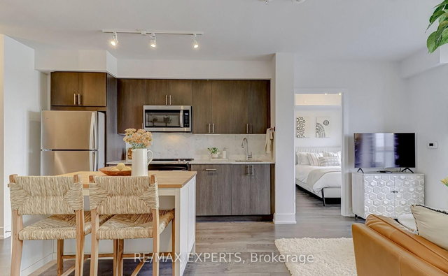 418 - 2550 Simcoe Street N