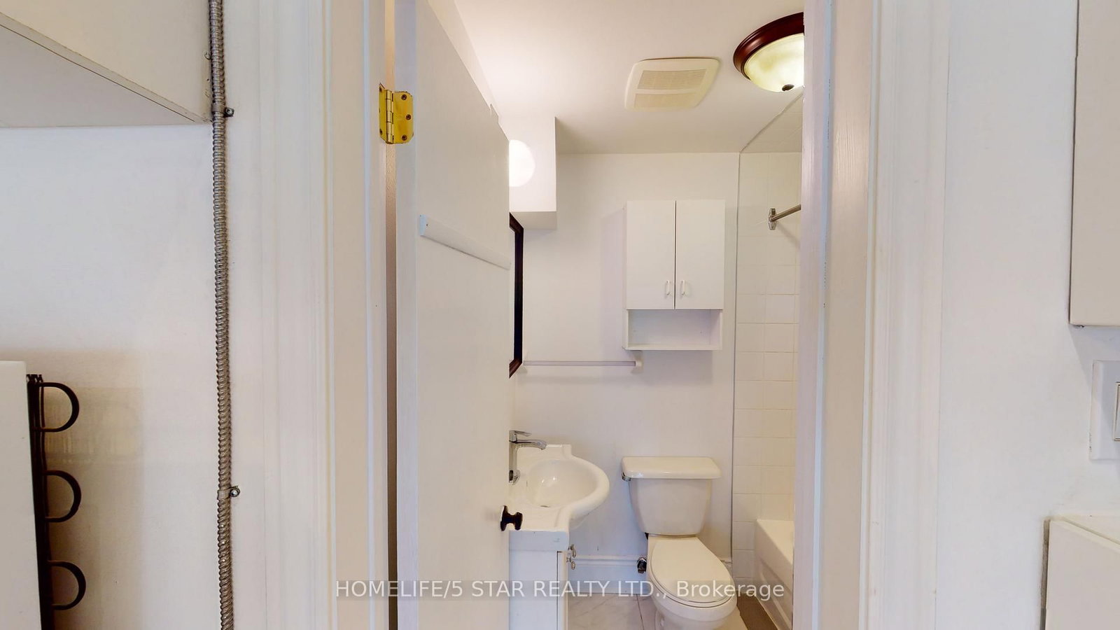 1152 Gerrard Street E, Unit 203 - Photo 11