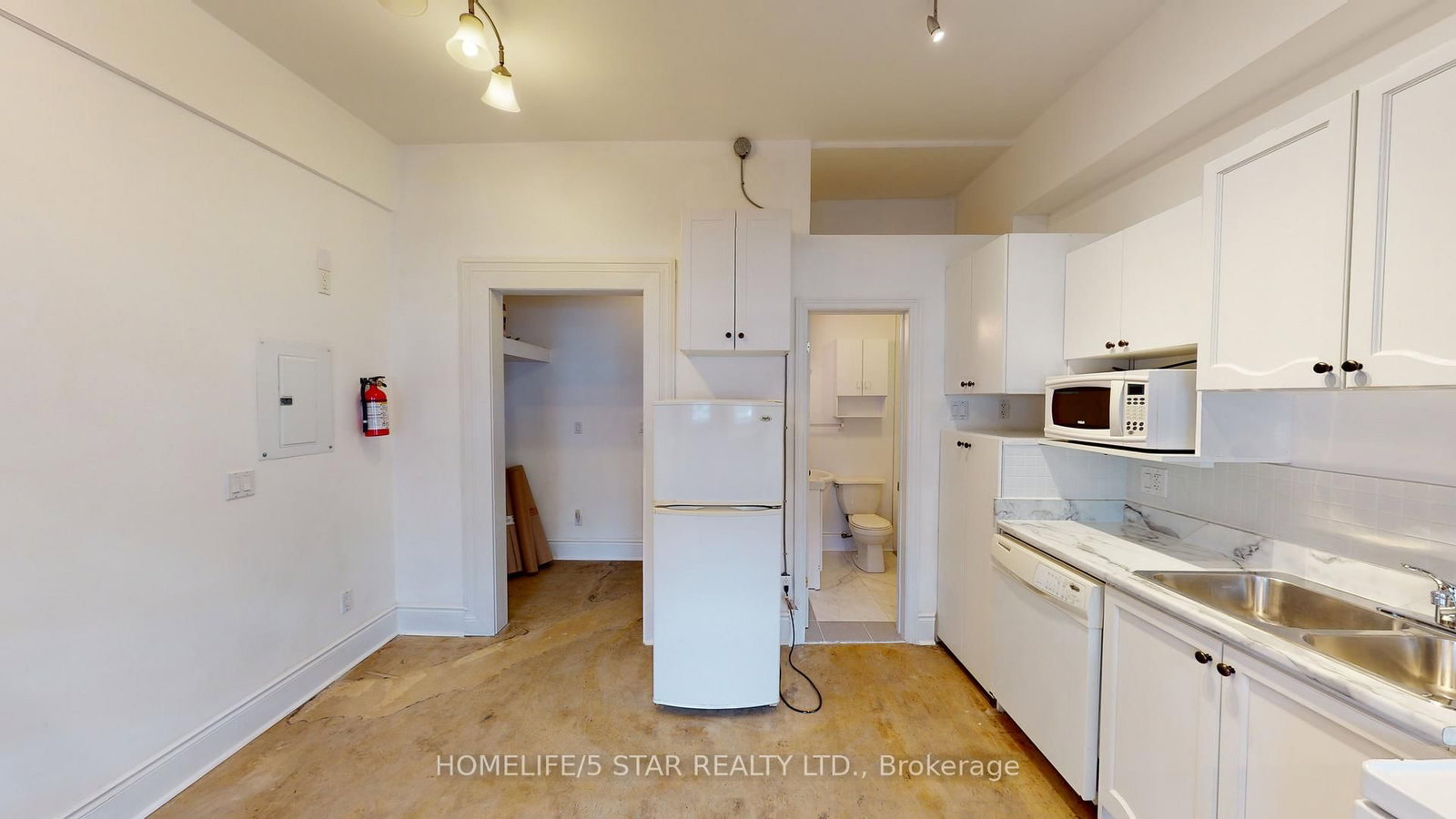 1152 Gerrard Street E, Unit 203 - Photo 3