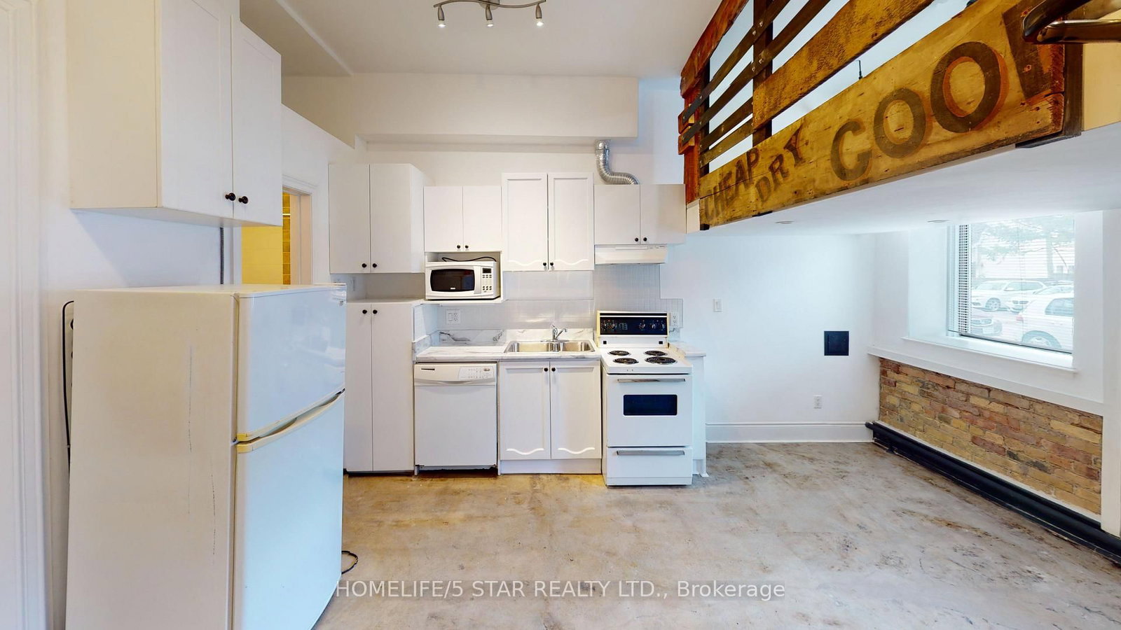 1152 Gerrard Street E, Unit 203 - Photo 6