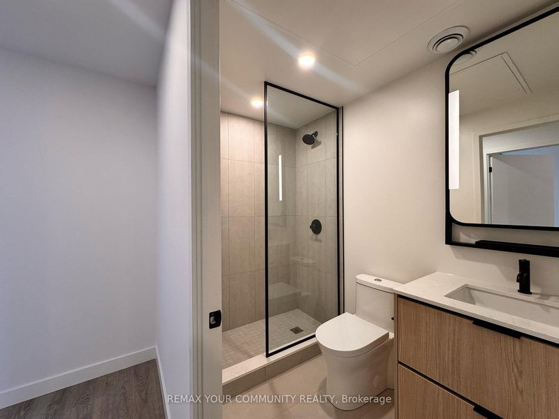 323 - 1050 Eastern Ave, Toronto, M4L 0B7 | Image 3