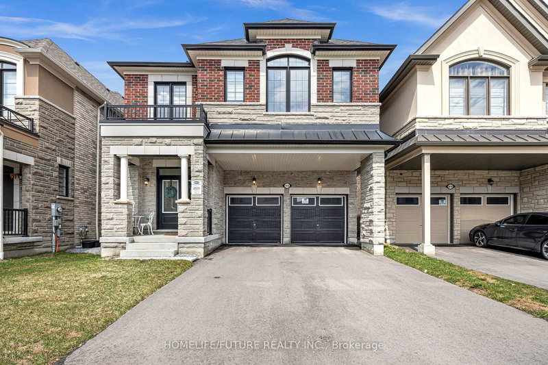 1416 Swallowtail Lane, Pickering, L1X 0N8 | Image 2