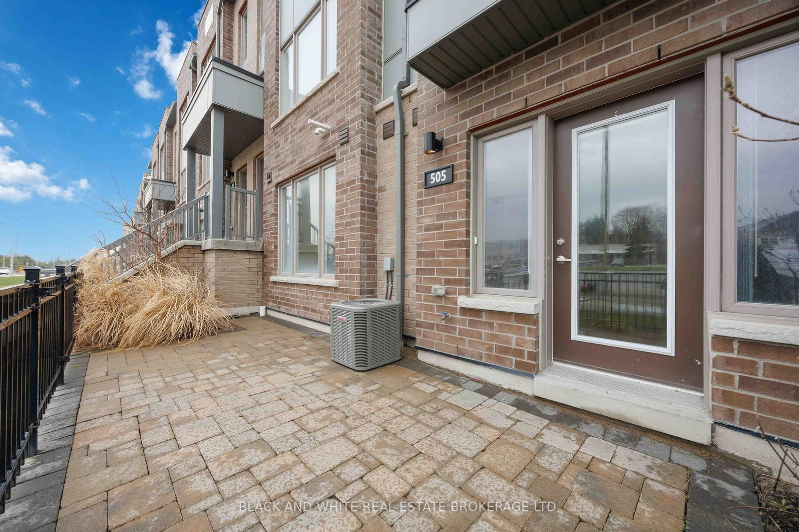 1525 Kingston Road, Unit 505