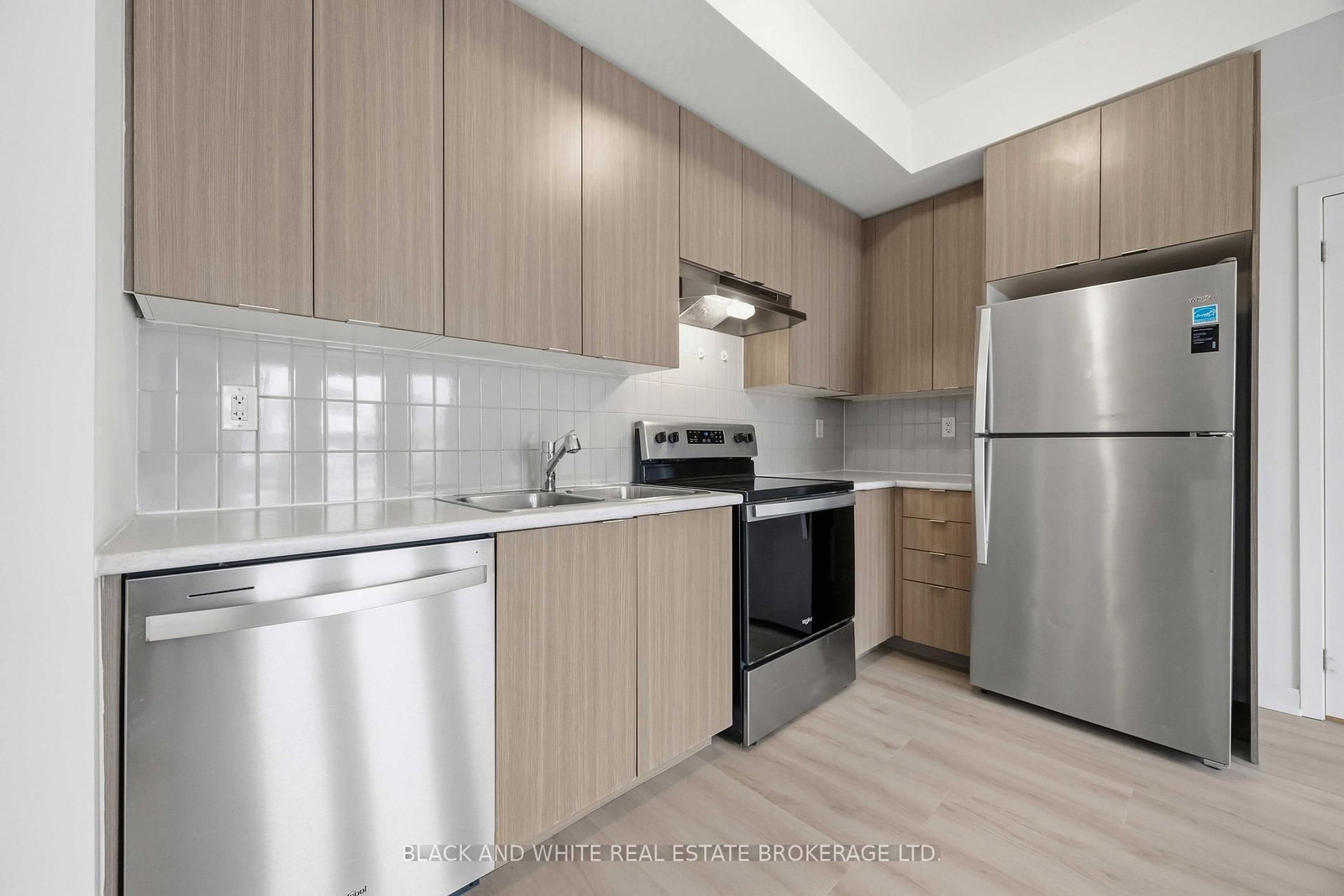 1525 Kingston Road, Unit 505 - Photo 13