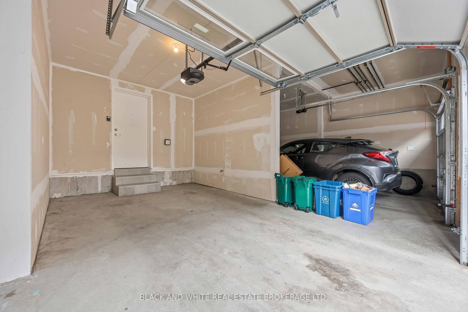 1525 Kingston Road, Unit 505 - Photo 27