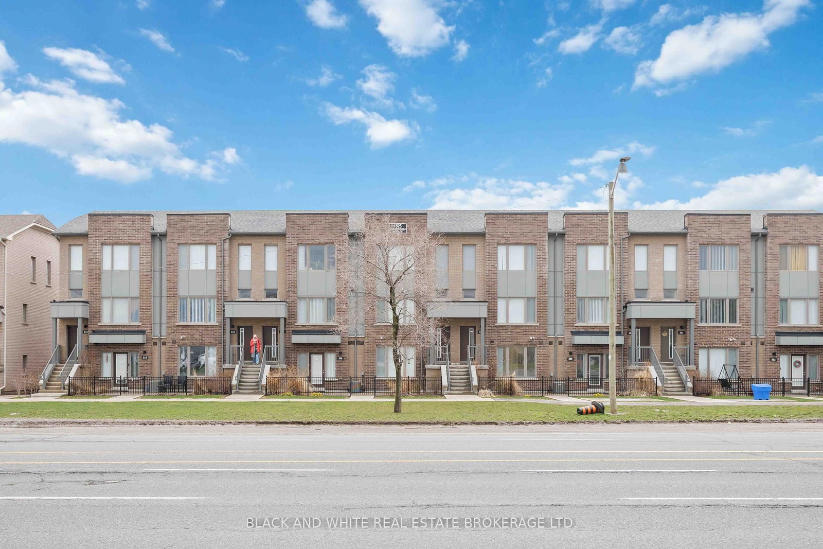 1525 Kingston Road, Unit 505 - Photo 5