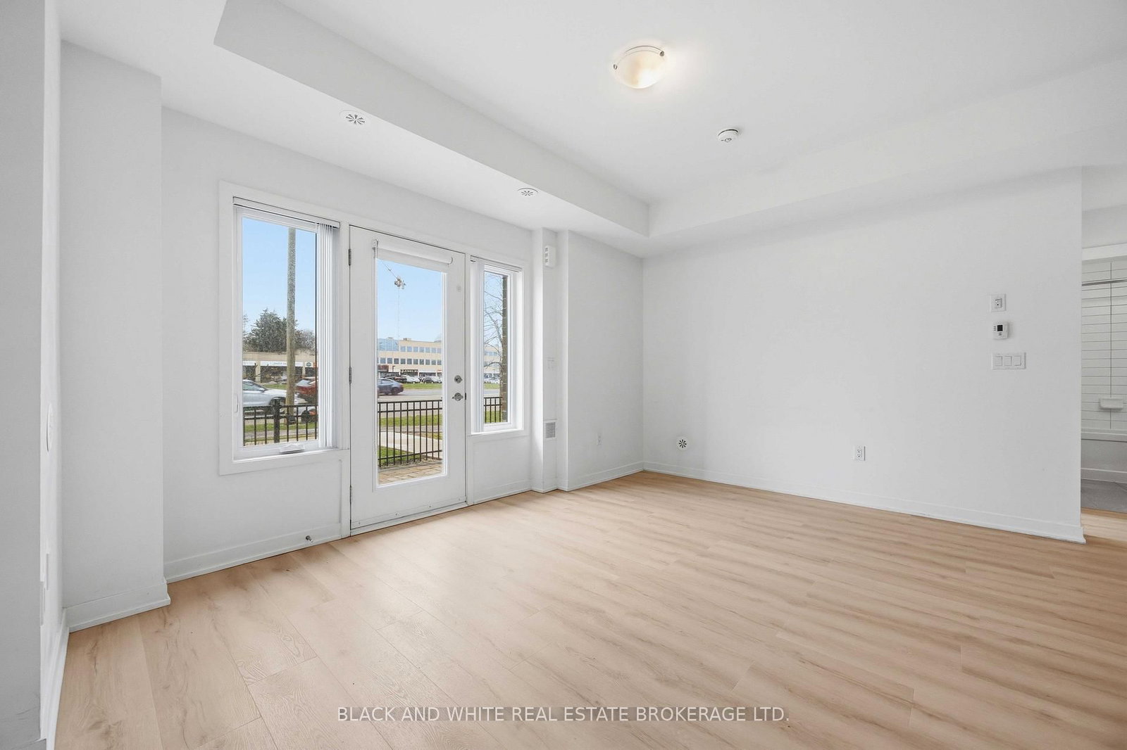 1525 Kingston Road, Unit 505 - Photo 7