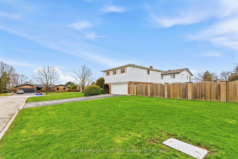 2 Callen Crt, Ajax, L1S 3B1 | Image 2