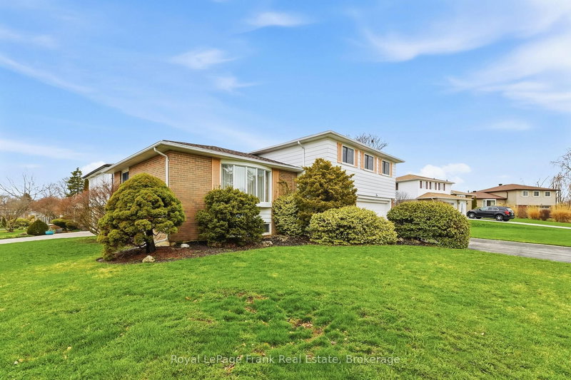 2 Callen Crt, Ajax, L1S 3B1 | Image 3