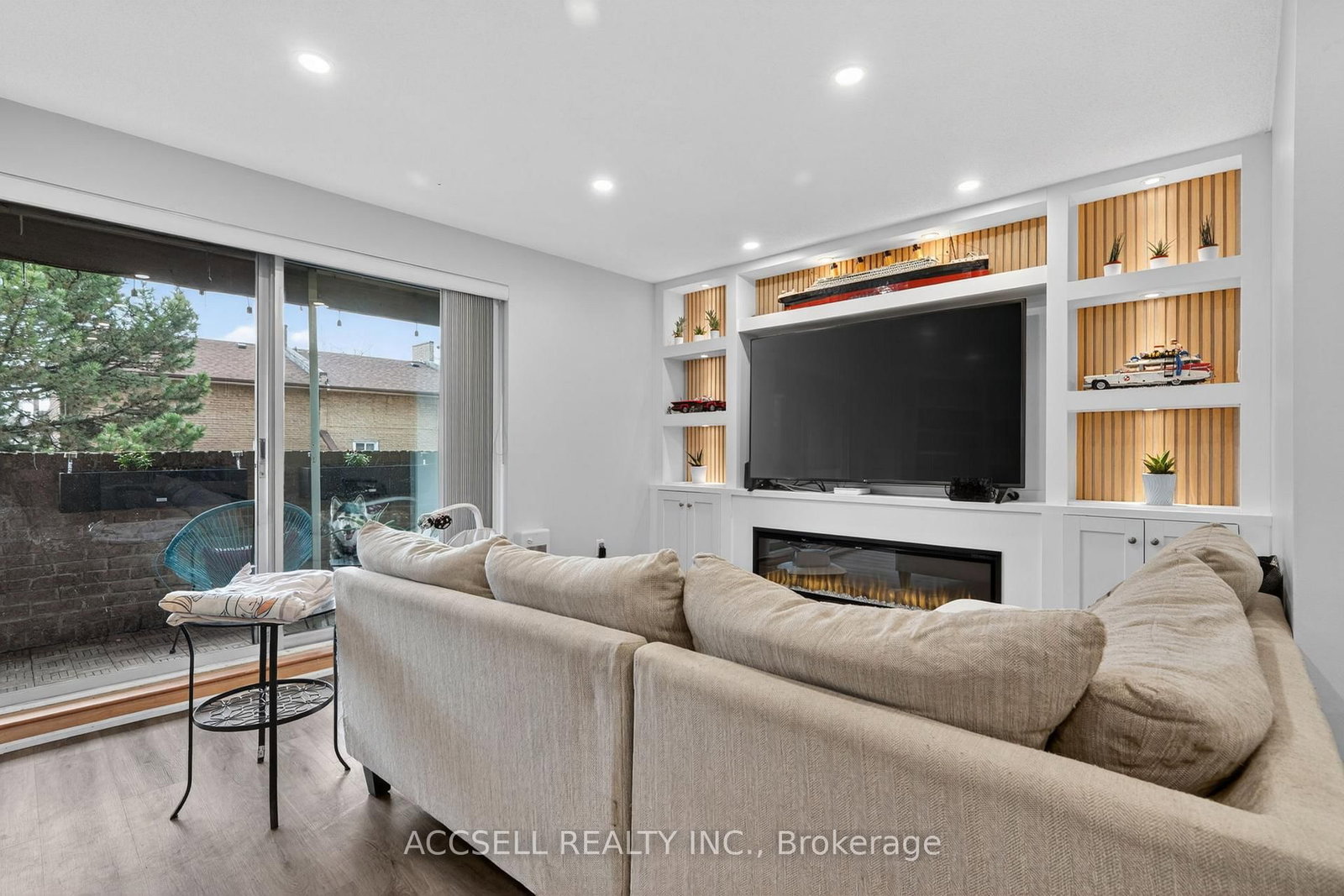 Townhouse for sale at 159-50 Scarborough Golf Club Road, Toronto, Ontario, M1M 3T5 - Scarborough Village - MLS: E13014168