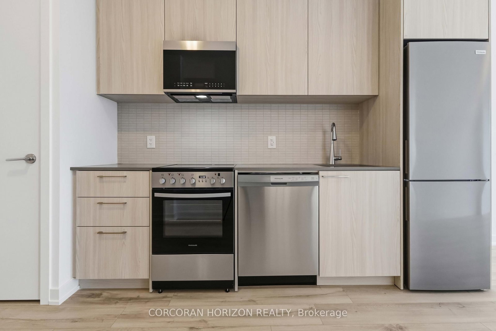 7437 Kingston Road, Unit 814 - Photo 15