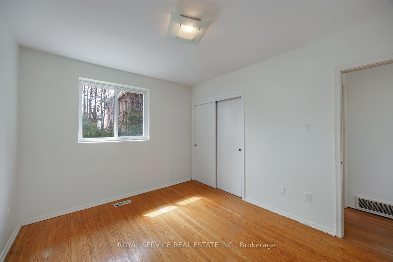 Detached House for sale at 14 Hathway Drive, Toronto, Ontario, M1P 4L5 - Bendale - MLS: E13014528