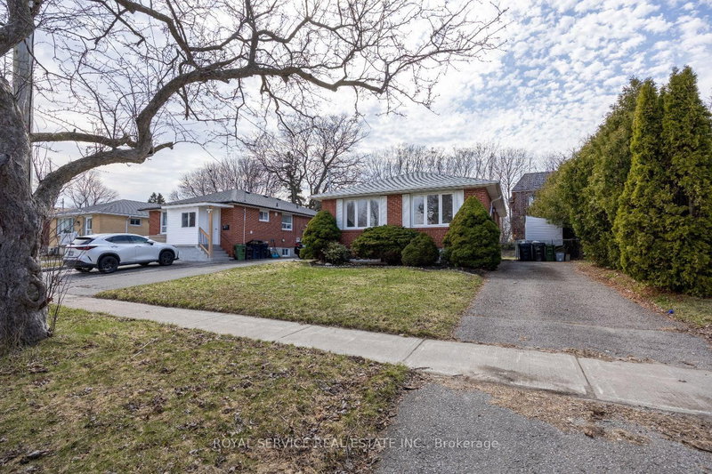 14 Hathway Dr, Toronto, M1P 4L5 | Image 3