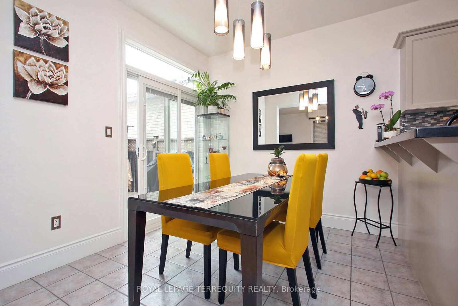 Detached House for sale at 471 Woodsmere Crescent, Pickering, Ontario, L1V 7A5 - Amberlea - MLS: E13014558