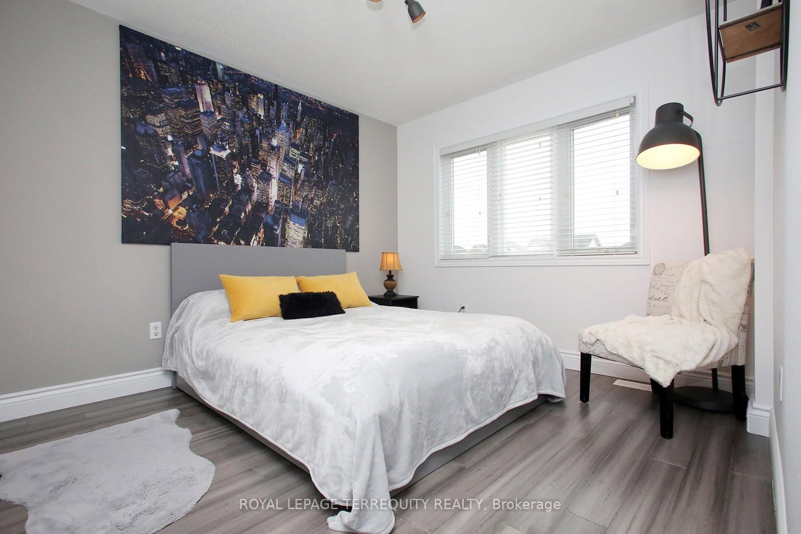 Detached House for sale at 471 Woodsmere Crescent, Pickering, Ontario, L1V 7A5 - Amberlea - MLS: E13014558