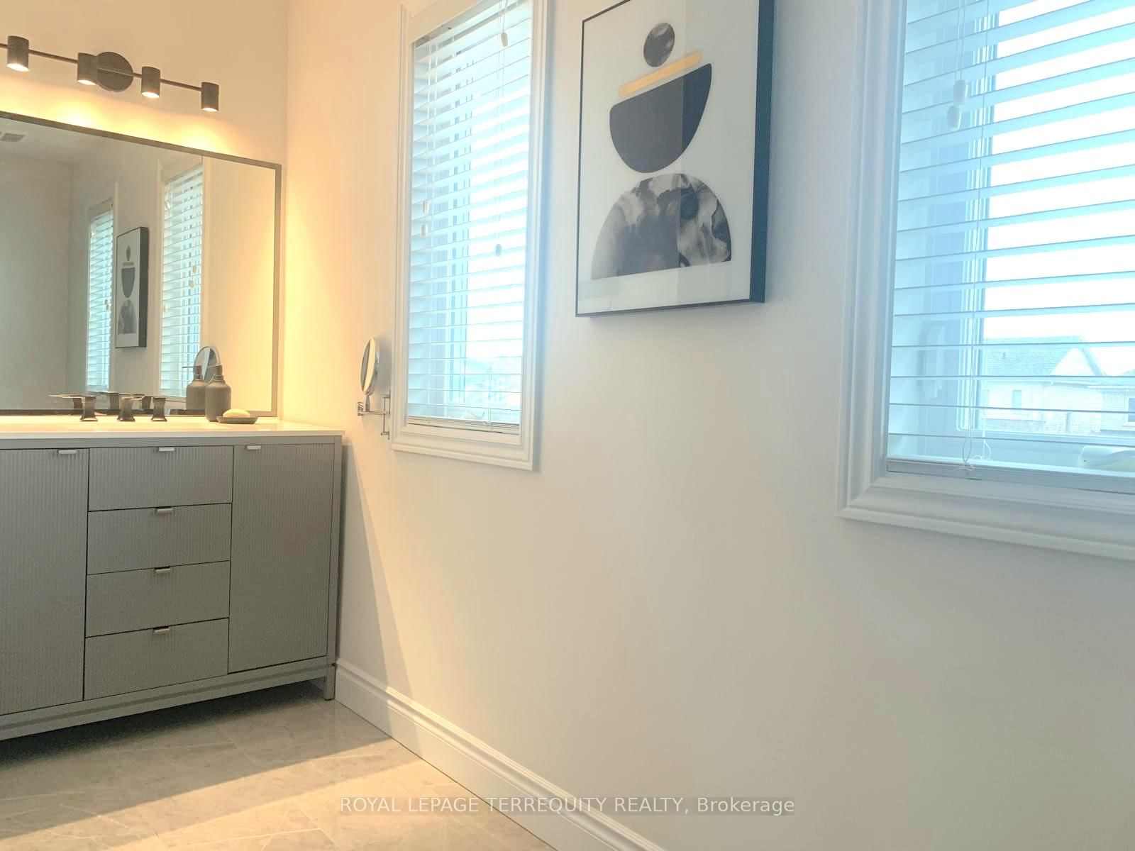 Detached House for sale at 471 Woodsmere Crescent, Pickering, Ontario, L1V 7A5 - Amberlea - MLS: E13014558