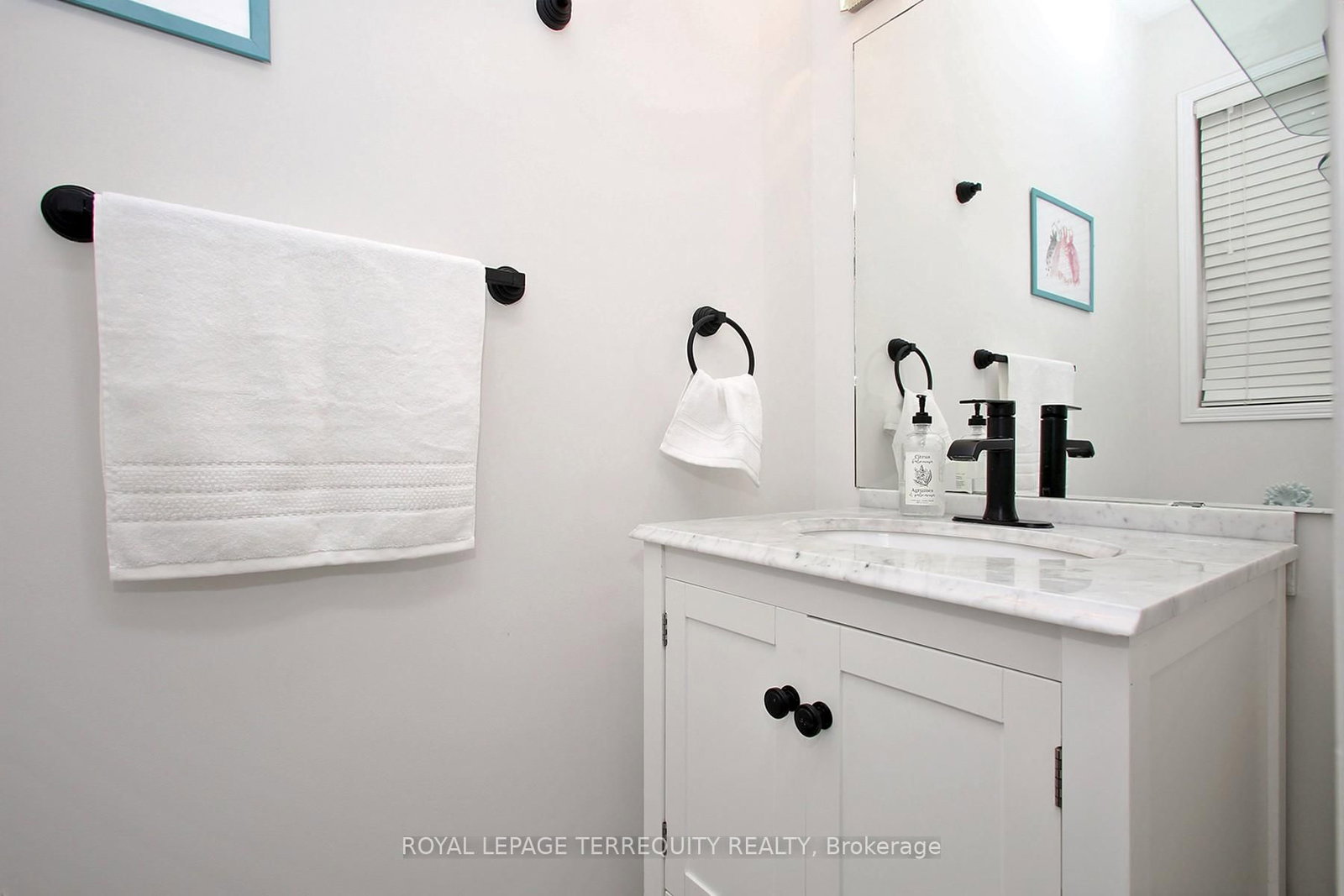 Detached House for sale at 471 Woodsmere Crescent, Pickering, Ontario, L1V 7A5 - Amberlea - MLS: E13014558