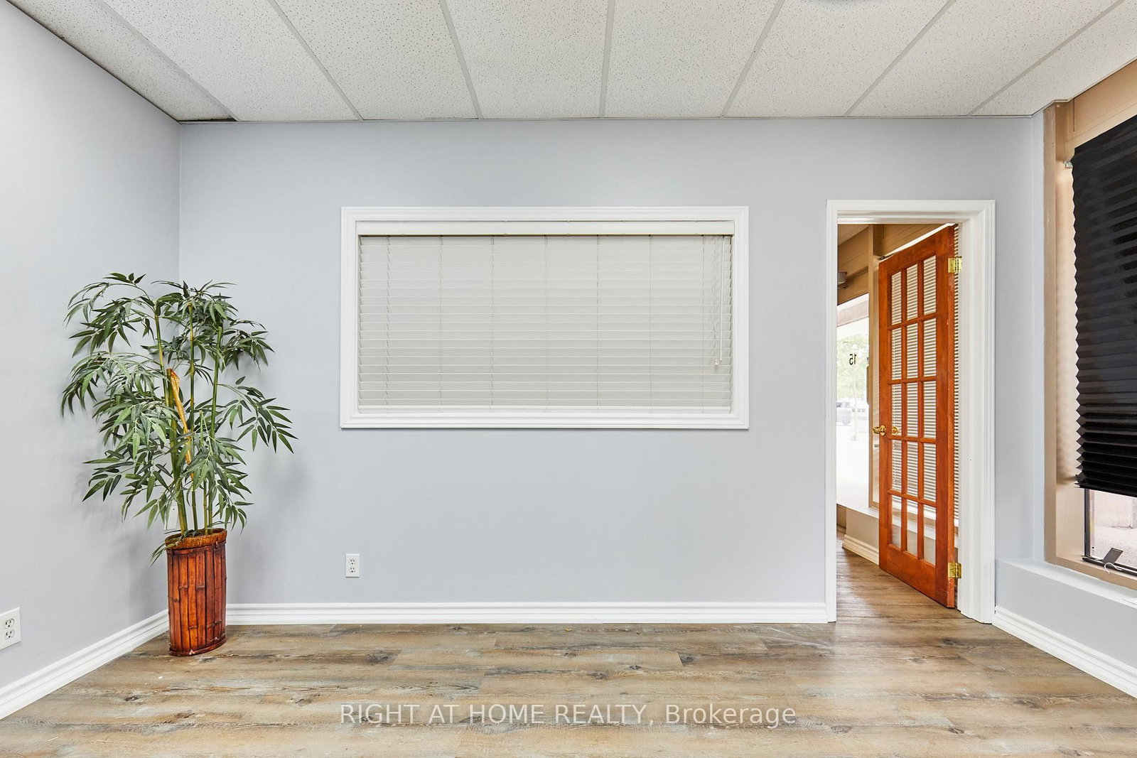108 Corporate Drive, Unit 12 - Photo 14