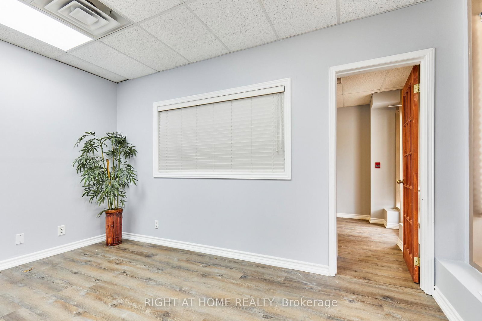 108 Corporate Drive, Unit 12 - Photo 15