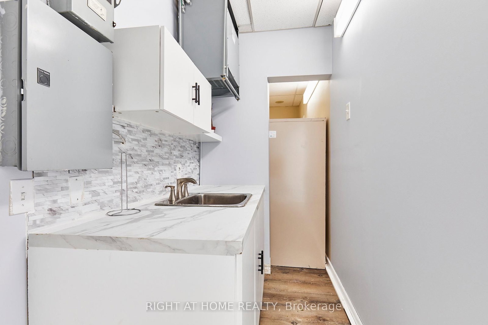 108 Corporate Drive, Unit 12 - Photo 19