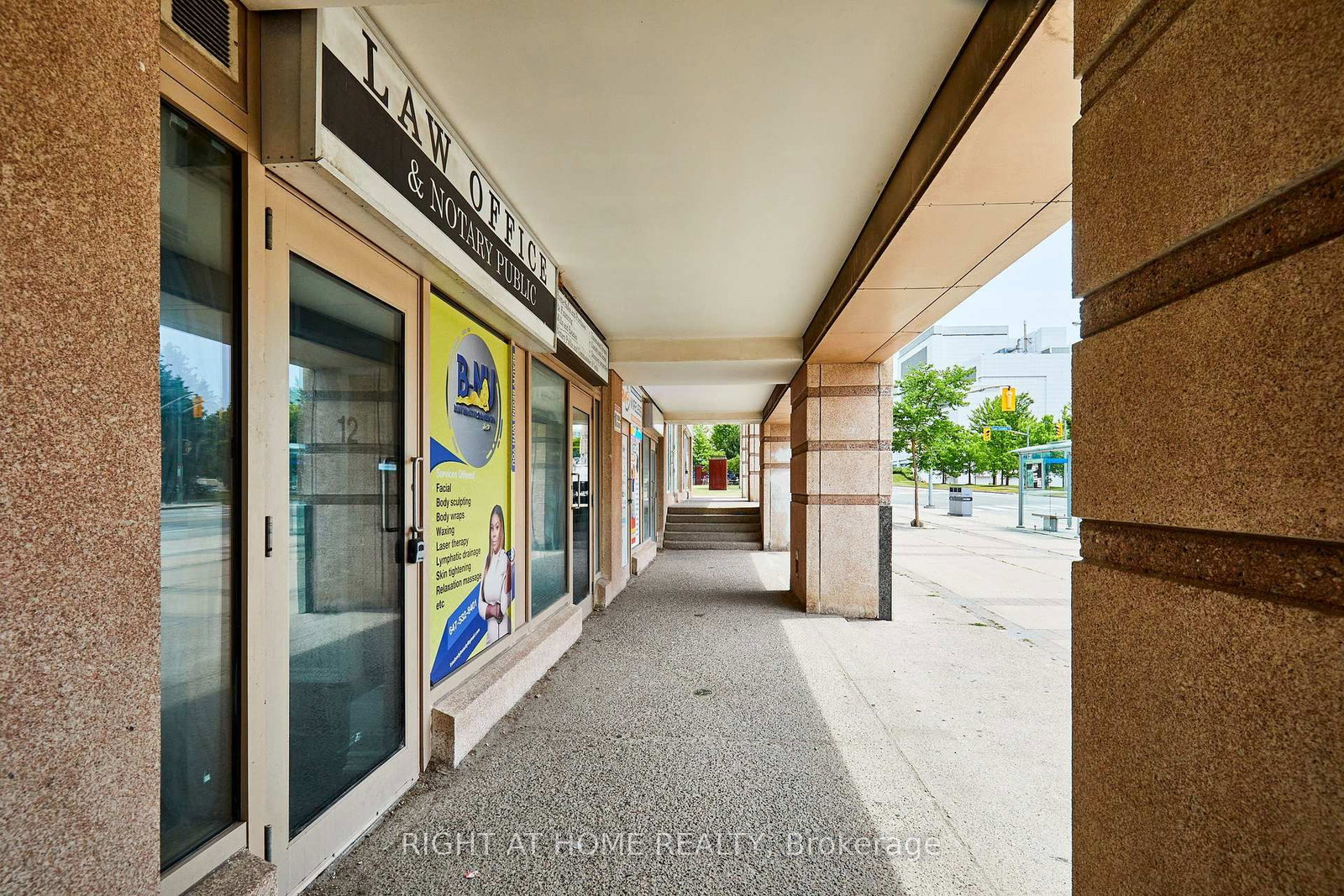 108 Corporate Drive, Unit 12 - Photo 8