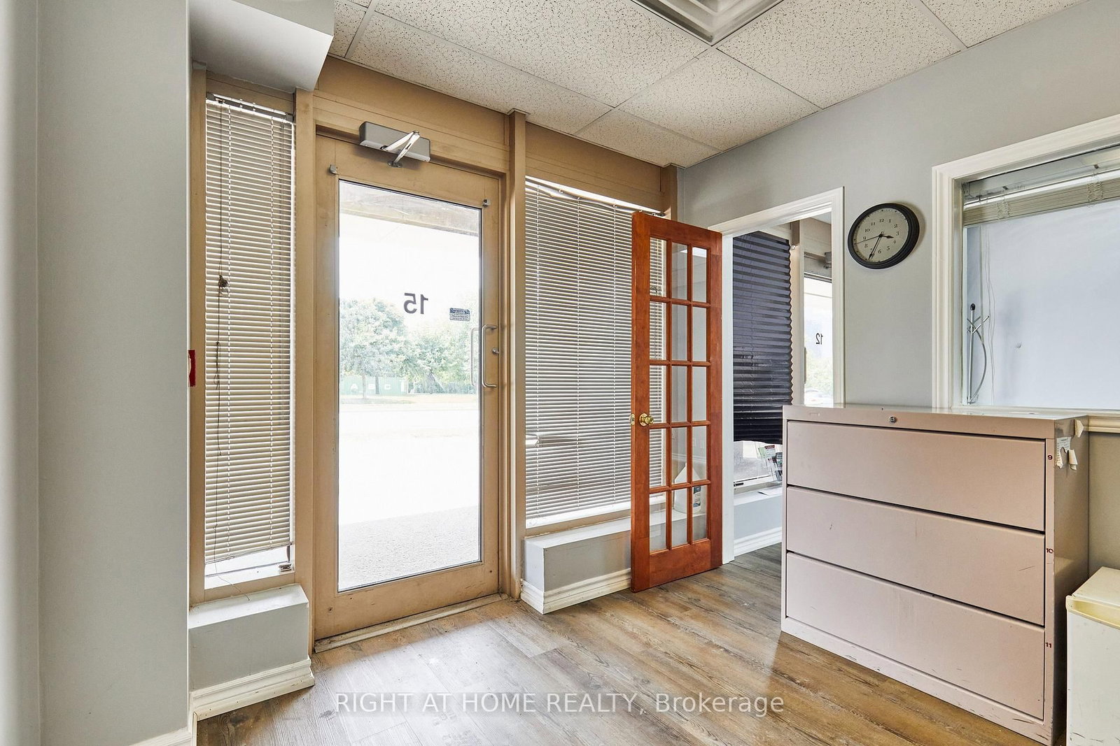 108 Corporate Drive, Unit 15 - Photo 10