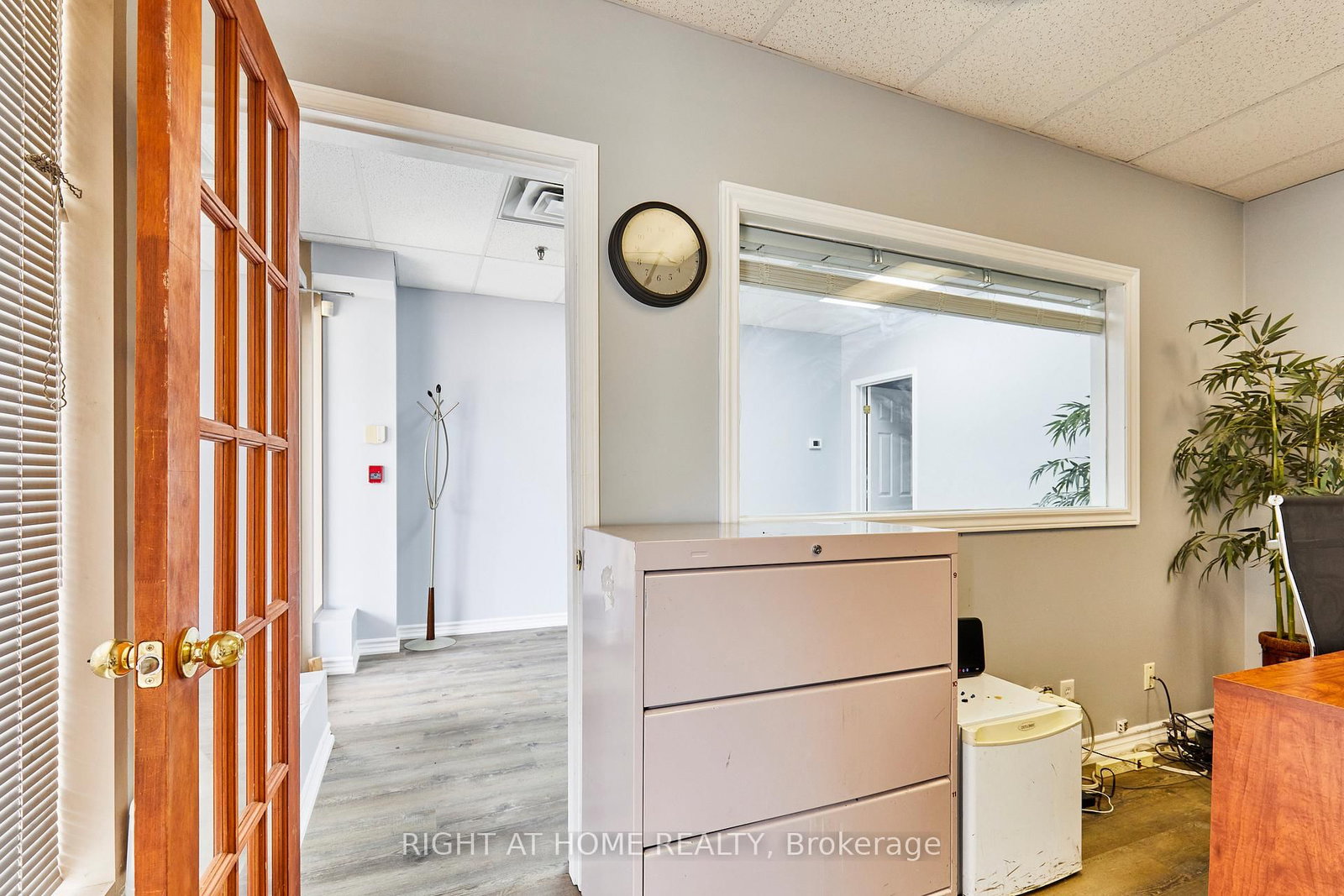 108 Corporate Drive, Unit 15 - Photo 17
