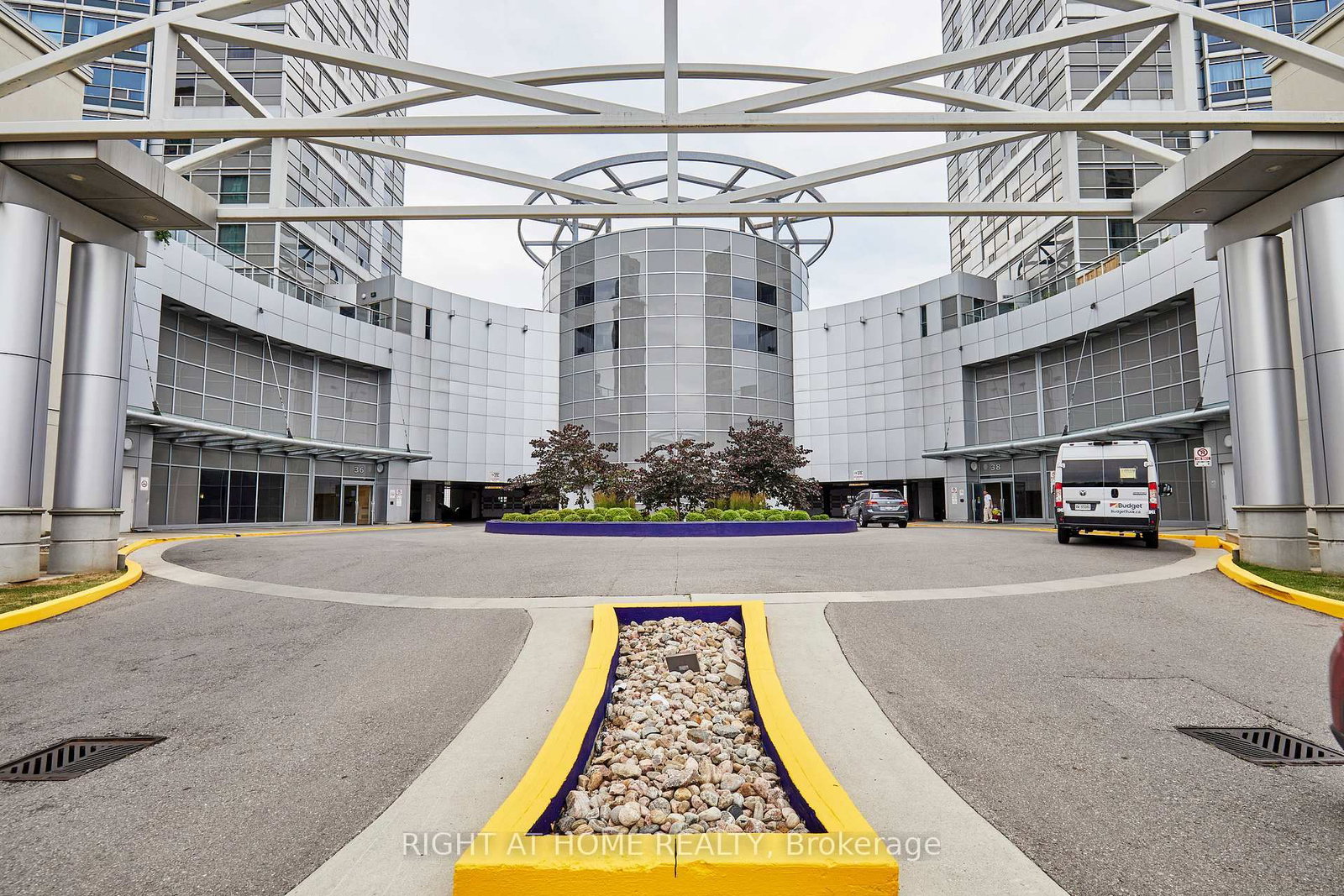 108 Corporate Drive, Unit 15 - Photo 23