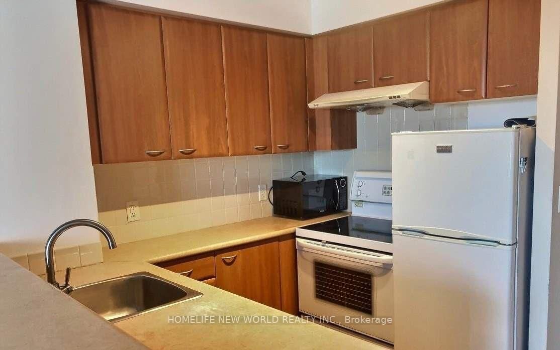 36 Lee Centre Drive, Unit 1906