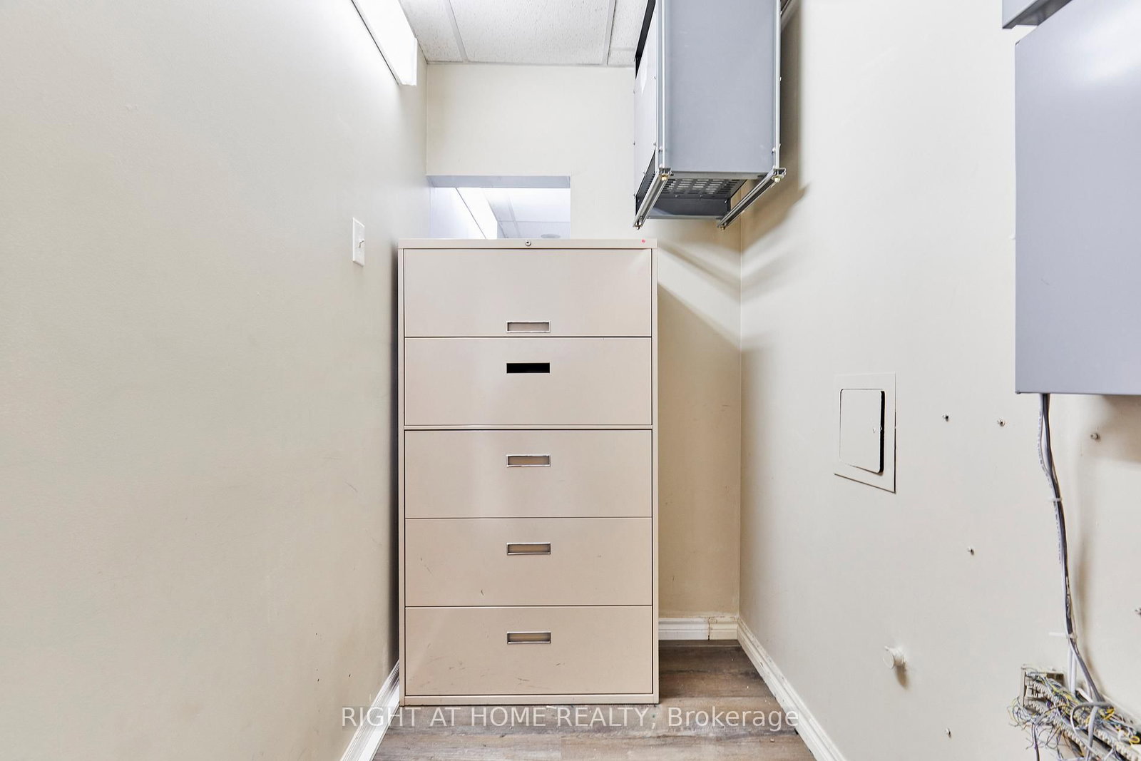 108 Corporate Drive, Unit 12 & 15 - Photo 26