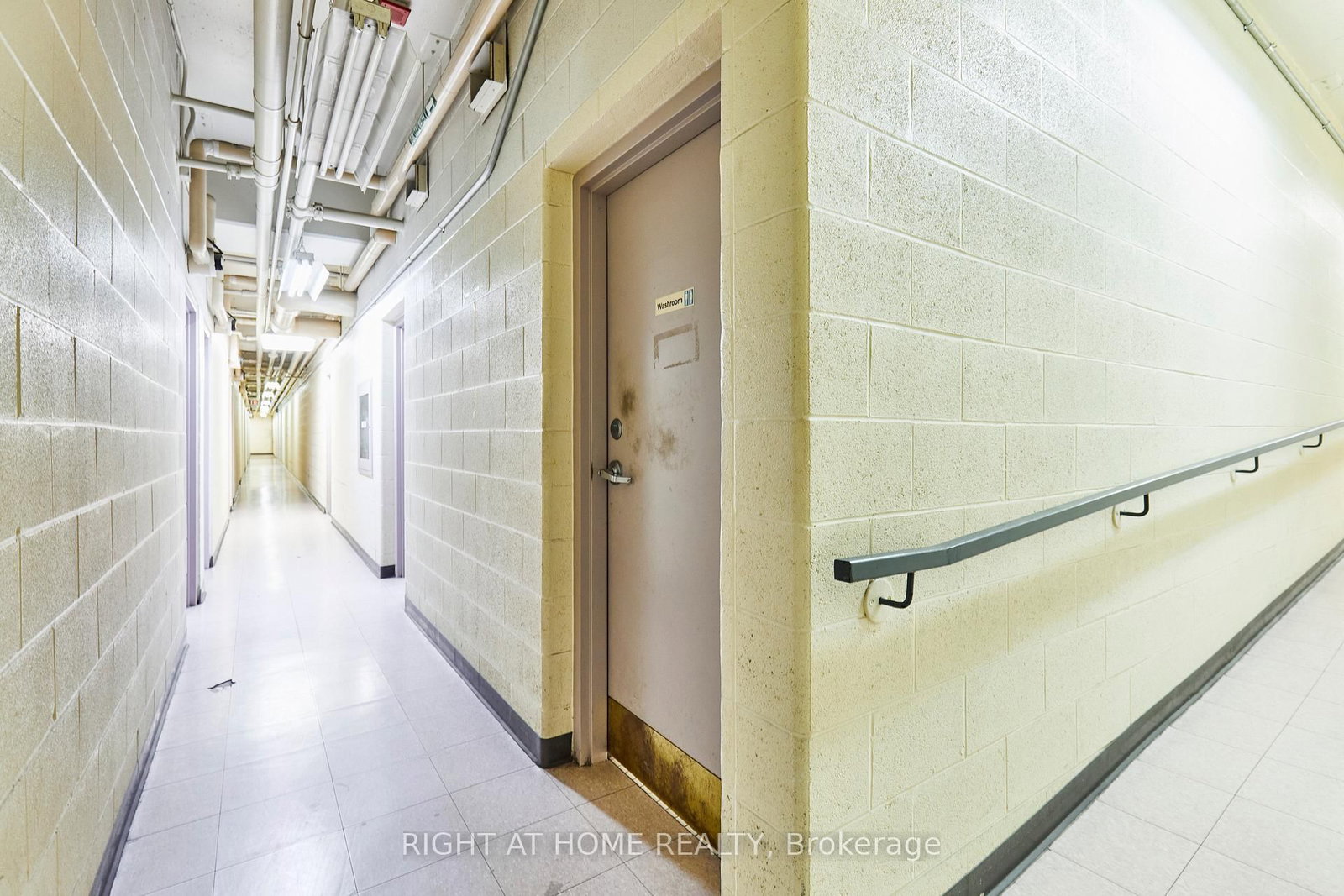 108 Corporate Drive, Unit 12 & 15 - Photo 31