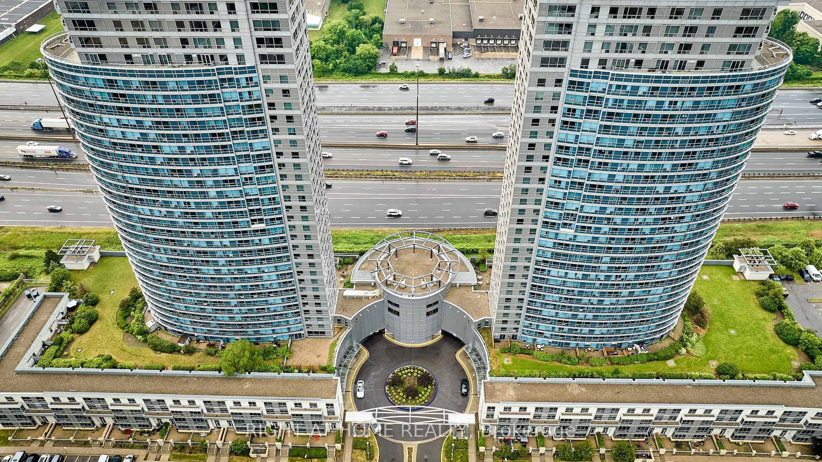 108 Corporate Drive, Unit 12 & 15 - Photo 36