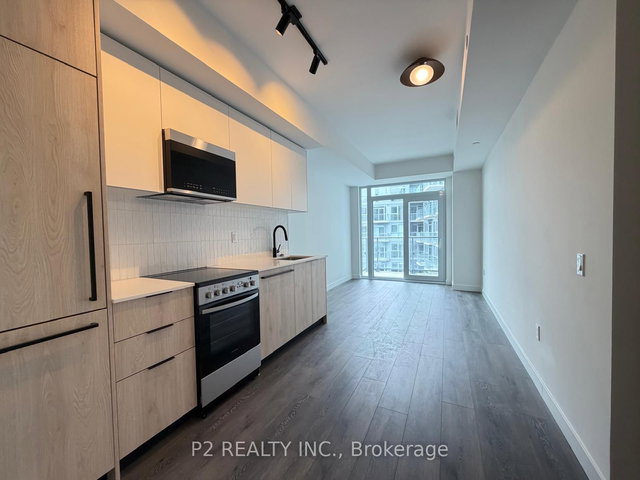 526 - 1635 MILITARY Trail