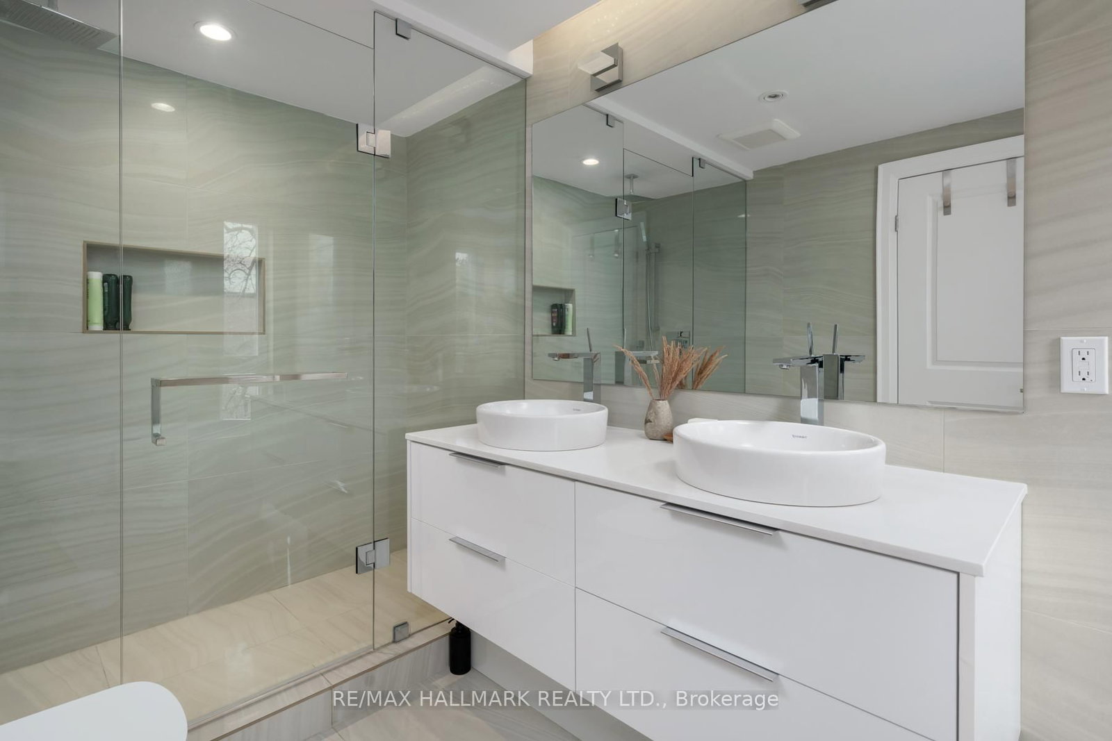 Detached House for sale at 3 Judith Drive, Toronto, Ontario, M4J 2R8 - East York - MLS: E13014968