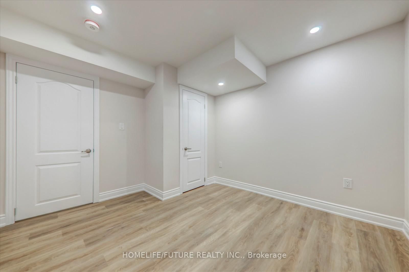 1381 Clearbrook Drive, Unit Bsmt - Photo 11