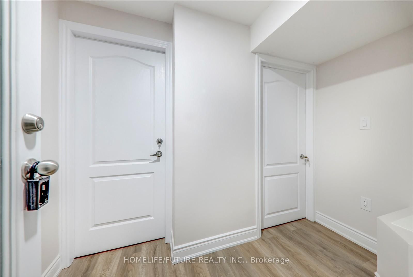1381 Clearbrook Drive, Unit Bsmt - Photo 3
