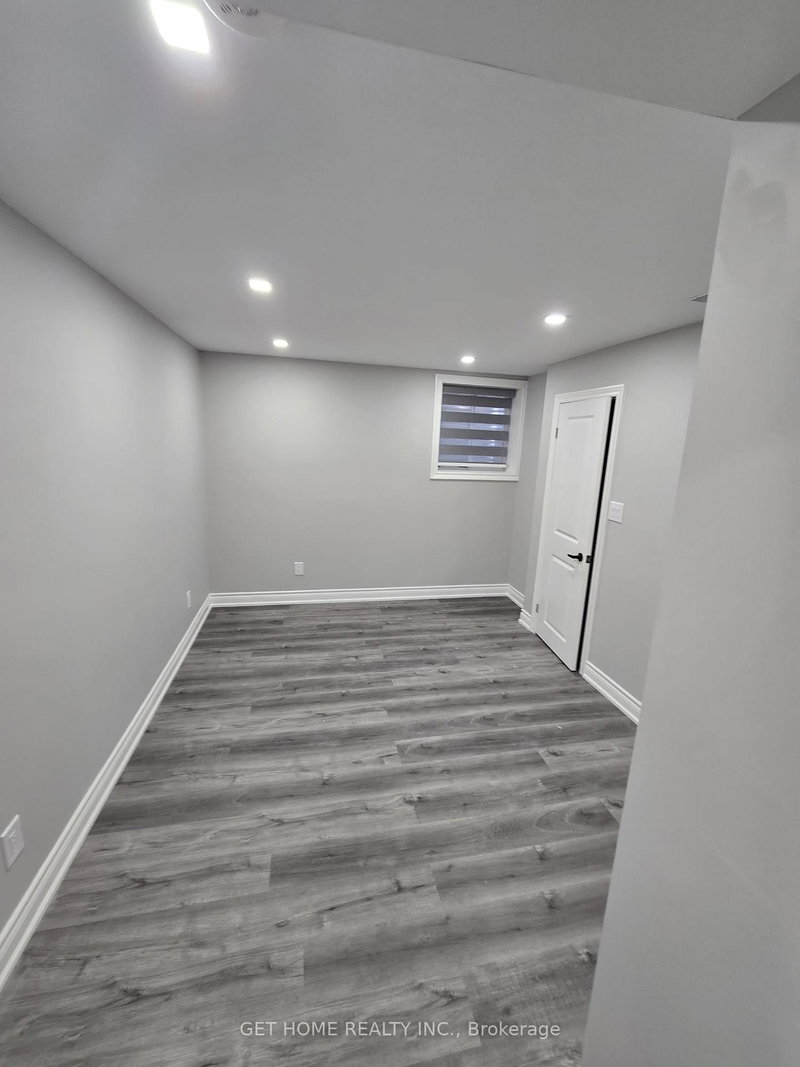 Bsmt - 99 Maskell Cres, Whitby, L1P 0J7 | Image 3