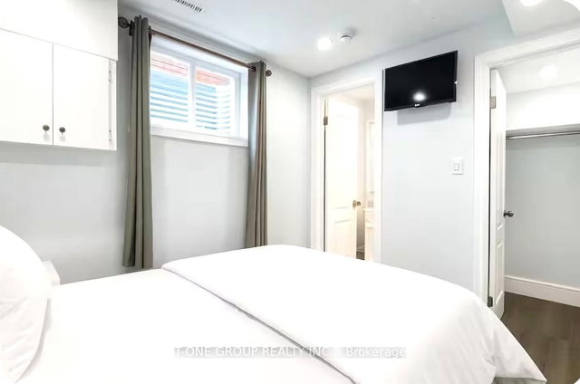 27 BRIMSTONE (Basement) Crescent