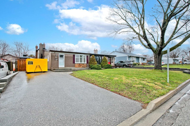 680 Annland St, Pickering, L1W 1B2 | Image 2