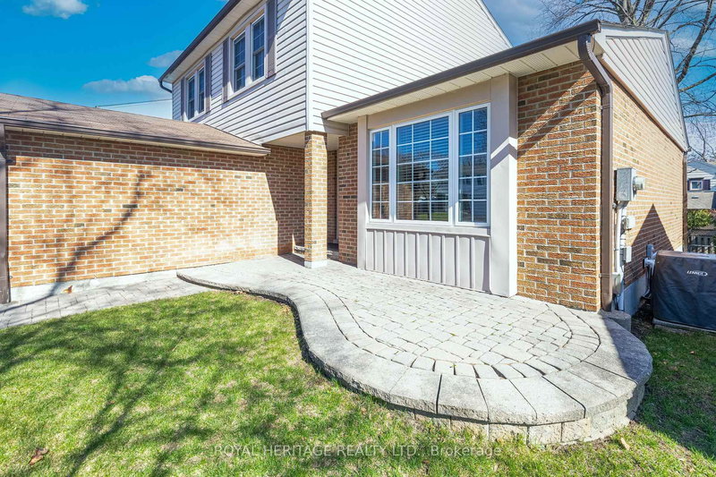 53 Teresa Dr, Whitby, L1N 6H9 | Image 2