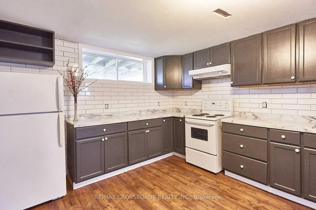 BSMT - 904 Crocus Crescent