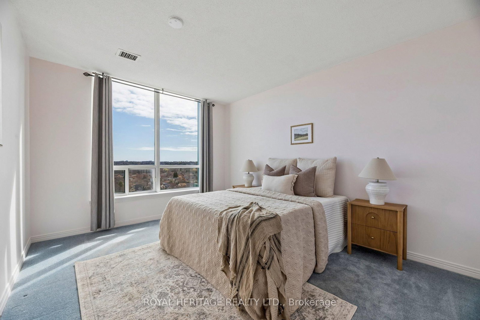 711 Rossland Road E, Unit 1209 - Photo 21