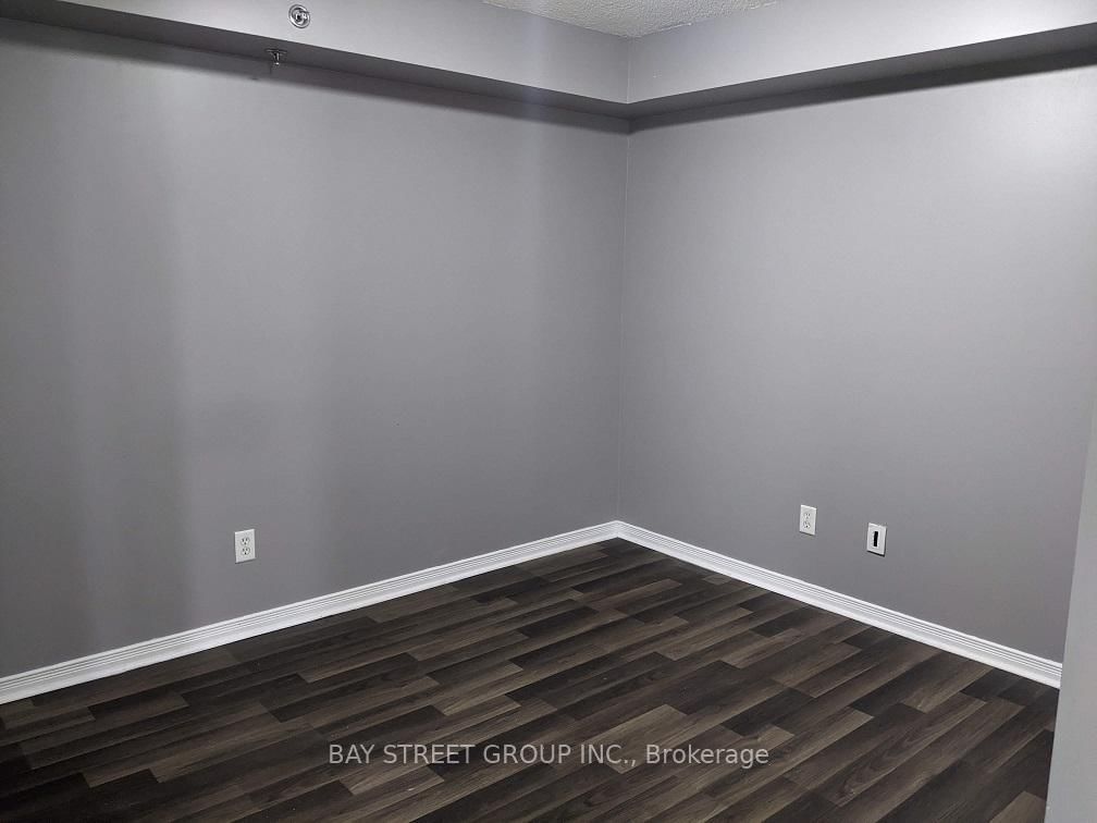 684 Warden Avenue, Unit 429 - Photo 6