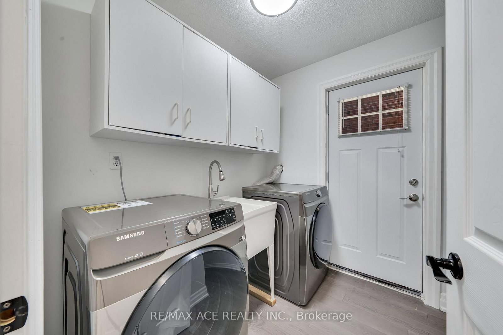 4 Broughton Court - Photo 32