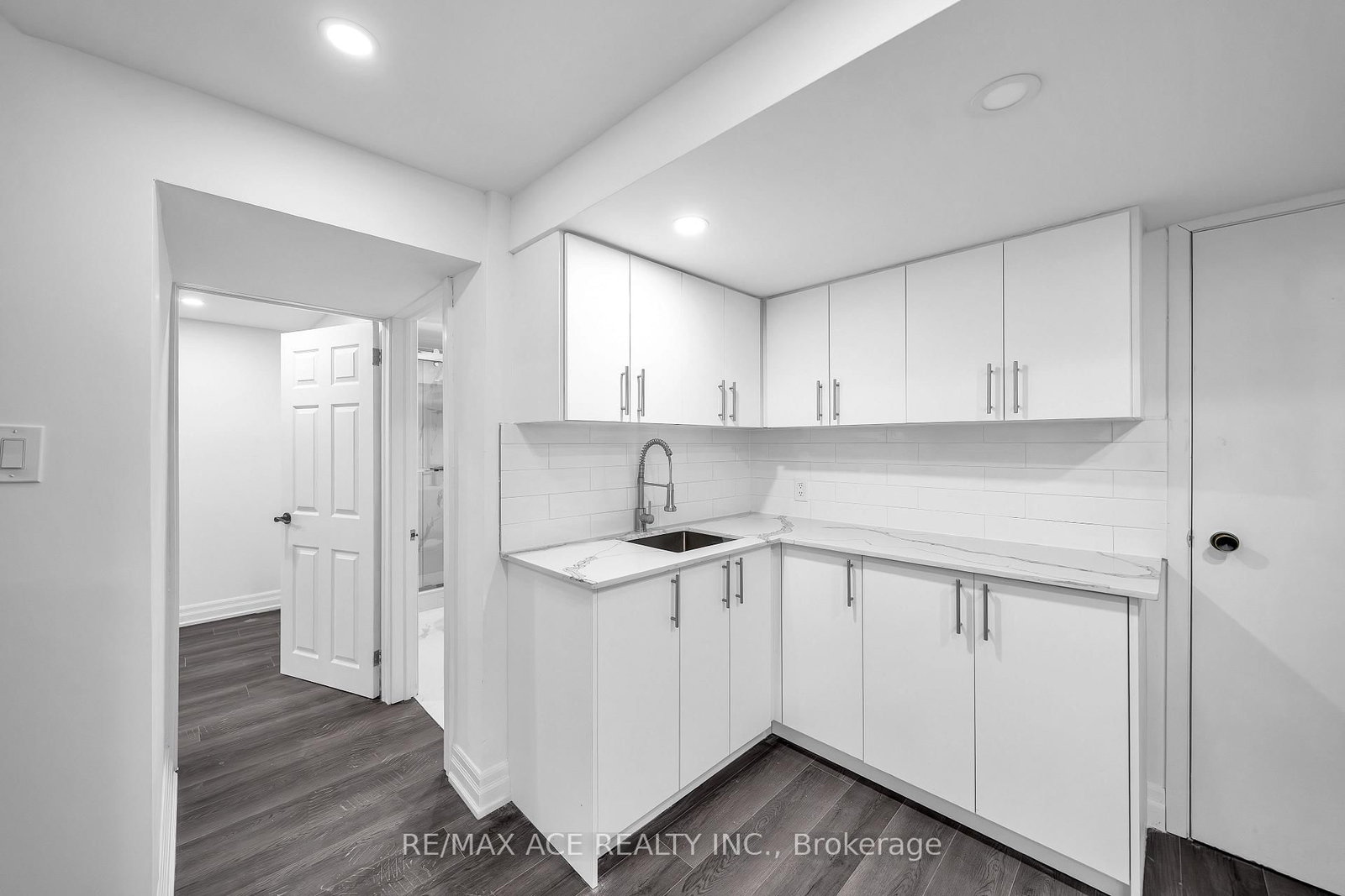 4 Broughton Court - Photo 38